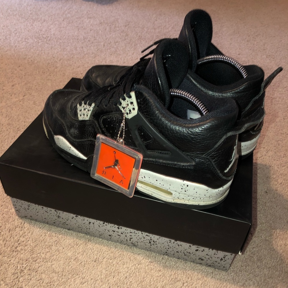 2015 Men’s Jordan Retro 4 Oreo Sneaker